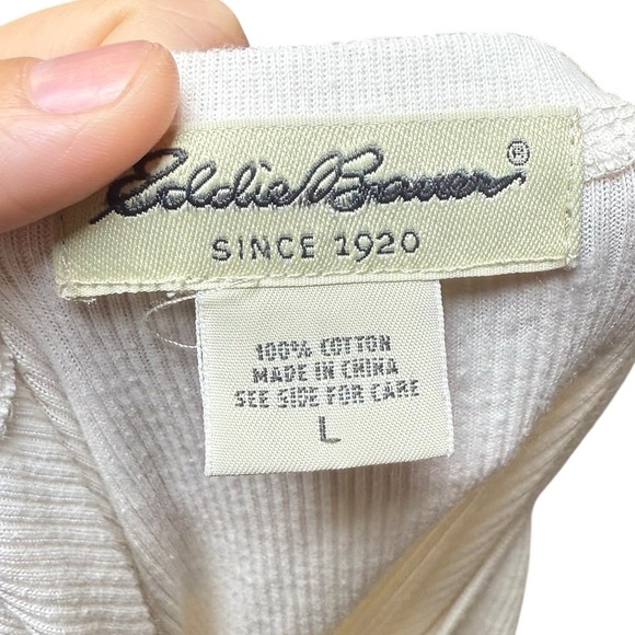 Eddie Bauer Cream Short Sleeve Henley T-Shirt Women’s Size Large - Picture 5 of 6